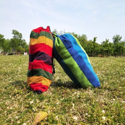 Hamac cu bara de lemn - ideal pentru relaxare